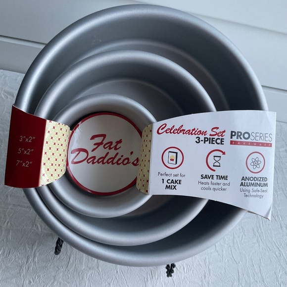 Fat Daddio’s Celebration Cake Pans Set of 3 Pans Pro Series - Picture 1 of 8